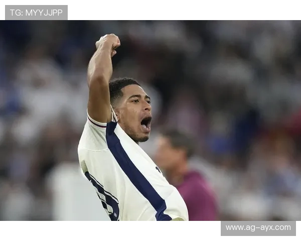 贝林厄姆突破后迅速分球,英格兰实施高压控制 贝林厄姆突破后迅速分球,英格兰实施高压控制