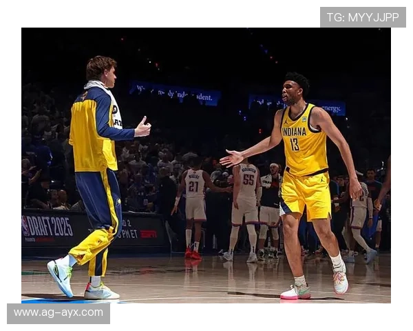 步行者高位策应创造多次得分机会