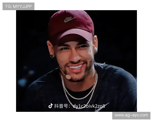 内马尔晒私人摄影集，粉丝评论炸裂